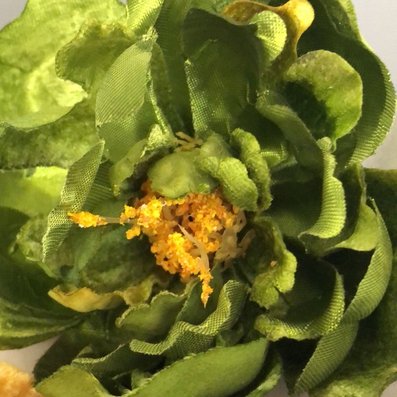 Vintage Flower Clips - Picture 5 of 8